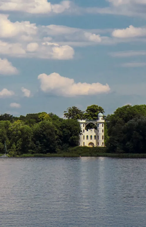 Das Schloss auf der Pfaueninsel 